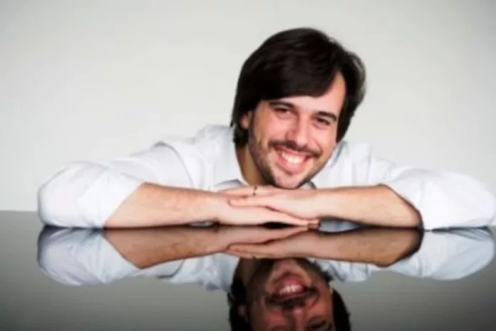 El pianista canario Iván Martín triunfa en el Festival Ibérica, en la República Checa