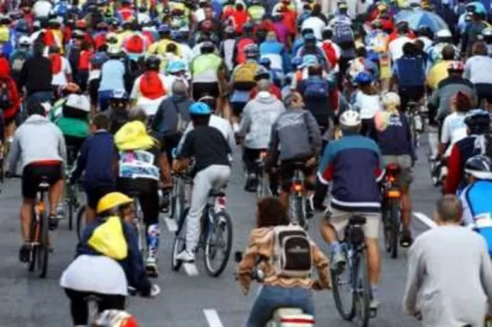 Las Palmas de Gran Canaria espera batir este domingo el récord de participación de la Fiesta de la Bicicleta