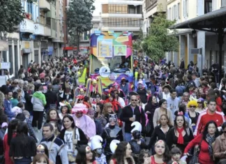 Más de sesenta mil personas en la Cabalgata y Fiesta Infantil del Carnaval 2012 de Las Palmas Más de sesenta mil personas en la Cabalgata y Fiesta Infantil del Carnaval 2012 de Las Palmas
