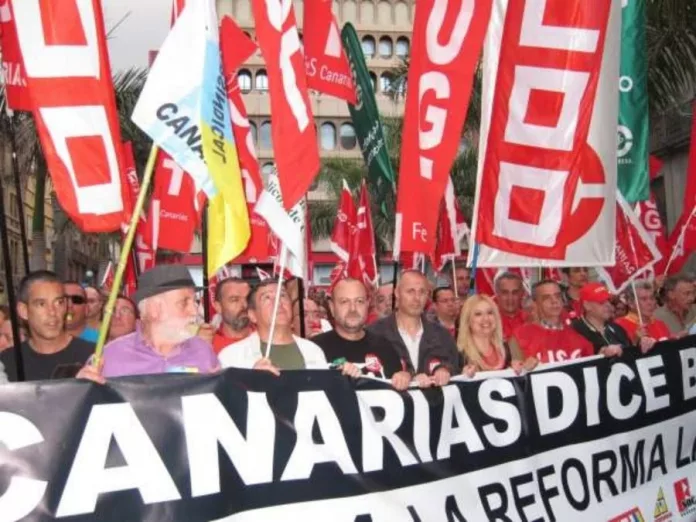Los sindicatos cifran en 130.000 los asistentes a las manifestaciones en Canarias 29M