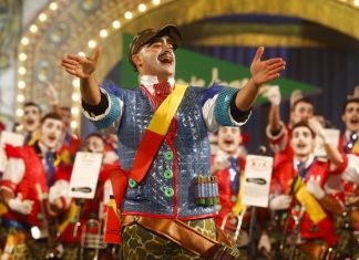 Arranca el espectáculo de las murgas del Carnaval en el parque Santa Catalina Arranca el espectáculo de las murgas del Carnaval en el parque Santa Catalina