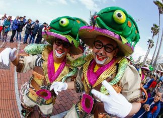 La Trova, Los Lola y la Orquesta Golosina en Santa Catalina el Martes de Carnaval La Trova, Los Lola y la Orquesta Golosina en Santa Catalina el Martes de Carnaval